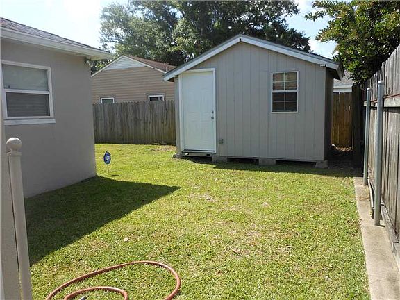 2nd image of 872 Newman Ave