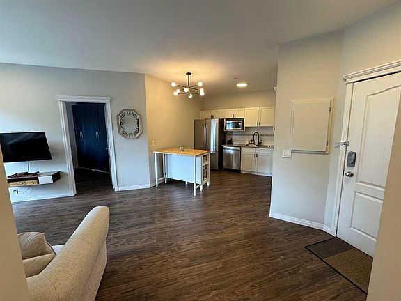 5th image of 333 N Riverfront Ave SE #371