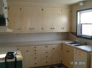 441 3rd St, Dawson, MN 56232