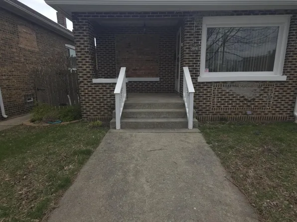 4721 Ivy St, East Chicago, IN 46312