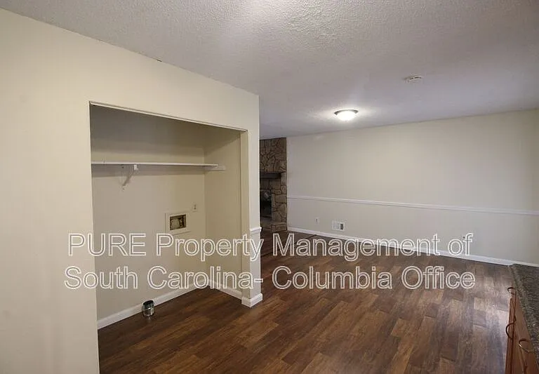 403 Charwood Ln — Photo 27