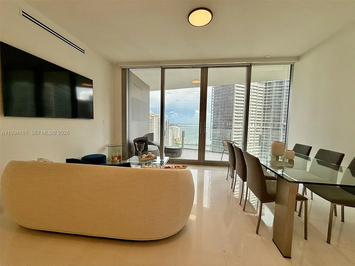 Building Photo - 300 Biscayne Boulevard Way #2706