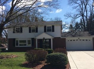 402 Franklin Heights Dr, Monroeville, PA