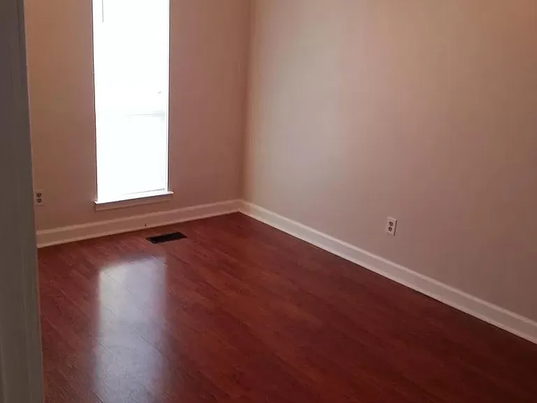 217 Ash Cir — Photo 18