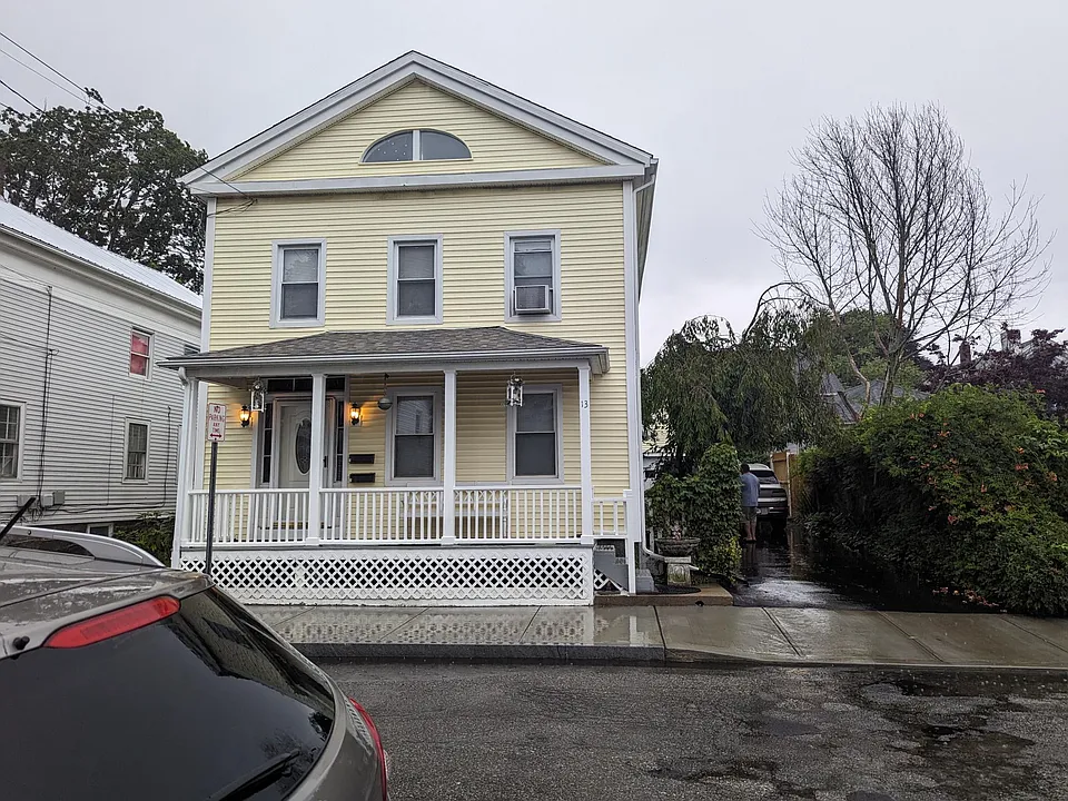 13 Amity St #1