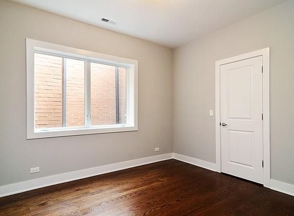 2nd image of 2618 N Halsted St