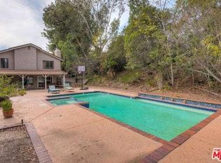 23927 Ingomar St, Canoga Park, CA 91304