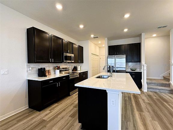 3rd image of 390 Windy Willow Way