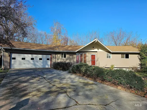 2430 Westward Ho Dr, Clarkston, WA 99403