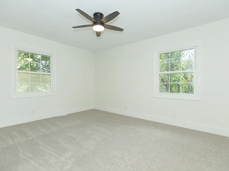 711 Carole Pl — Photo 12