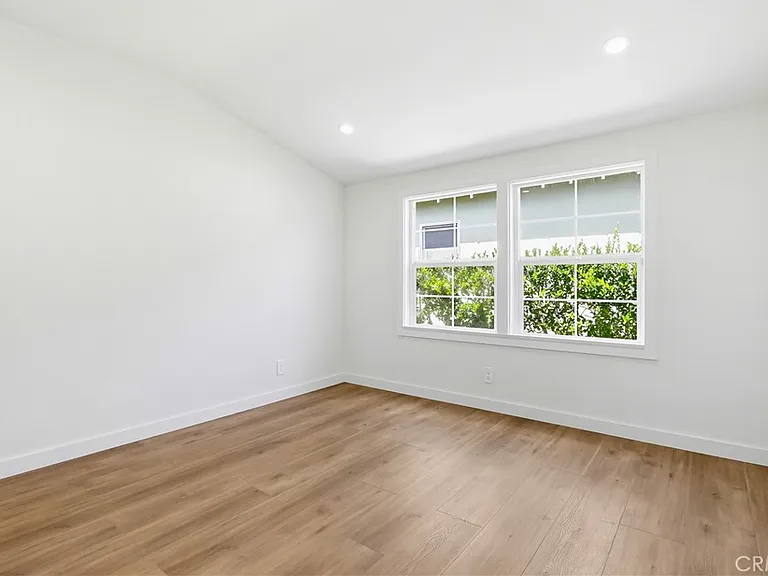 5440 Alcove Ave — Photo 22