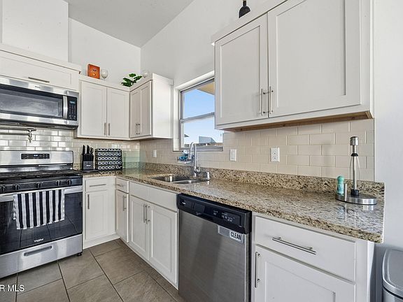4th image of 1181 Summer Rain St
