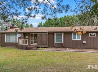 N1260 Hamilton Lake Rd, Vulcan, MI 49892