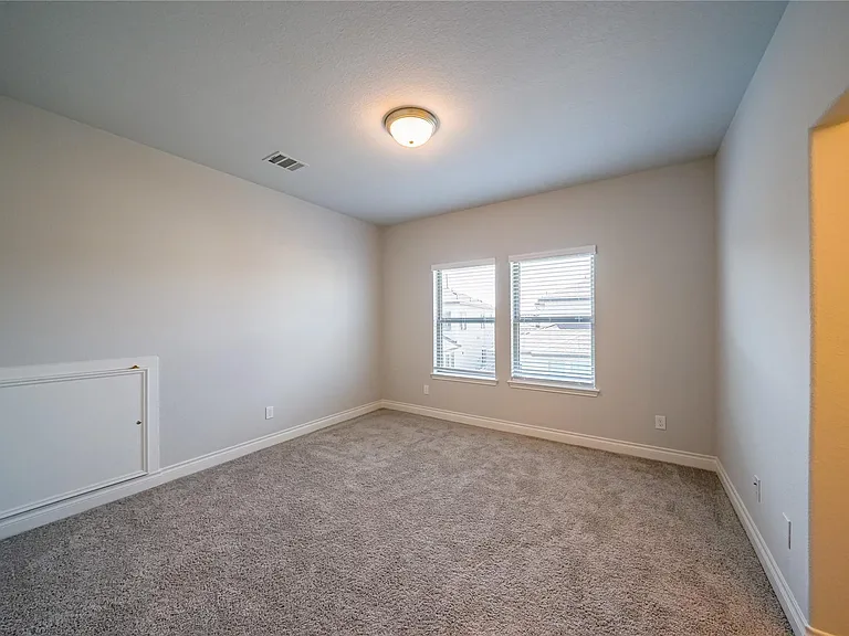 11803 Dalhousie Dr — Photo 36