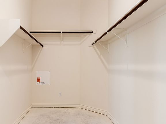 Owner s walk-in closet