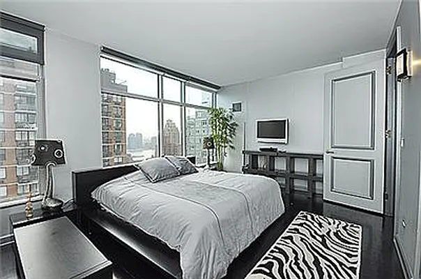 Sold by Trump International Realty | media 16