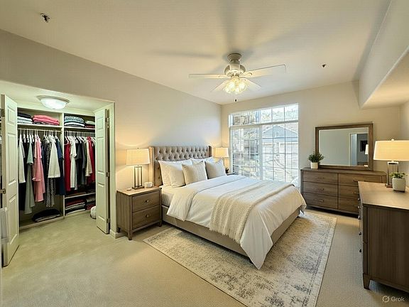 3rd image of 1535 S Florence Way