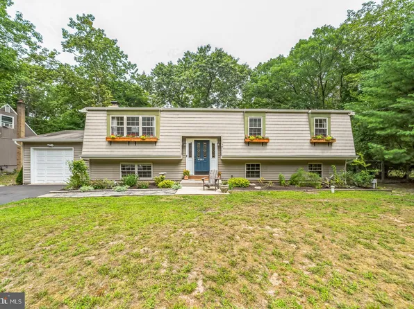 305 Cherry Rd, Marlton, NJ 08053