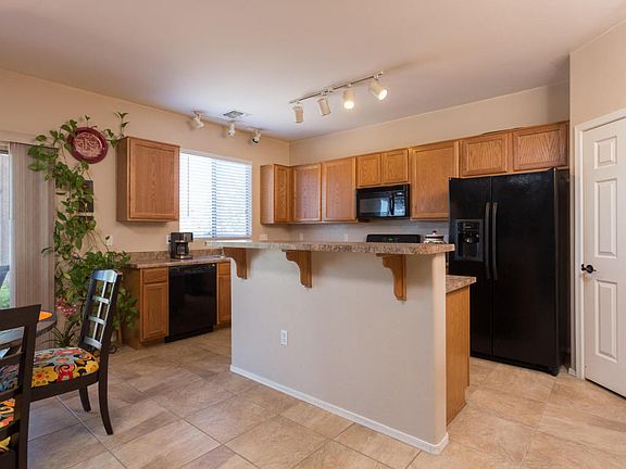 4th image of 3598 W Center Mountain Way