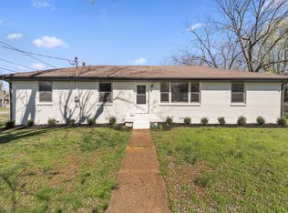 1015 Dickens St, Greenbrier, TN 37073