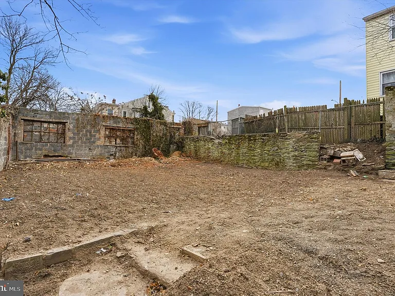 4359 Fleming St — Photo 15