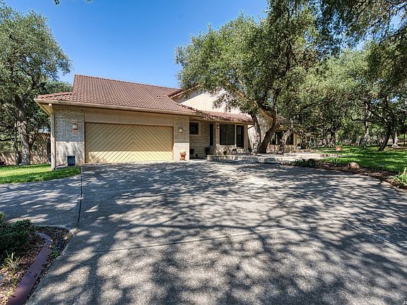 5th image of 8135 Ridge North Dr