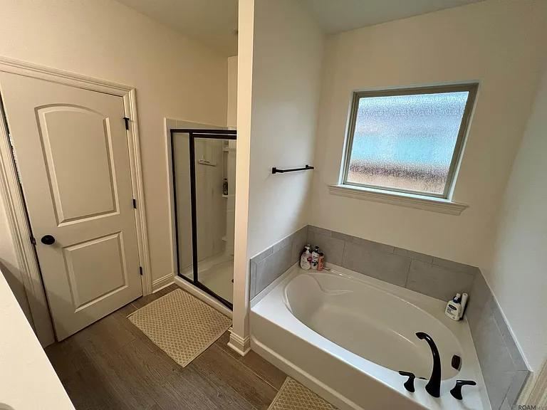 18945 Corlis Green Dr — Photo 16
