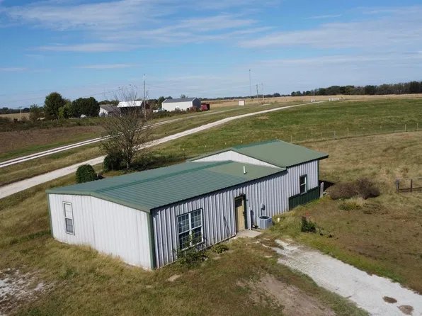12575 Lang Rd, Boonville, MO 65233