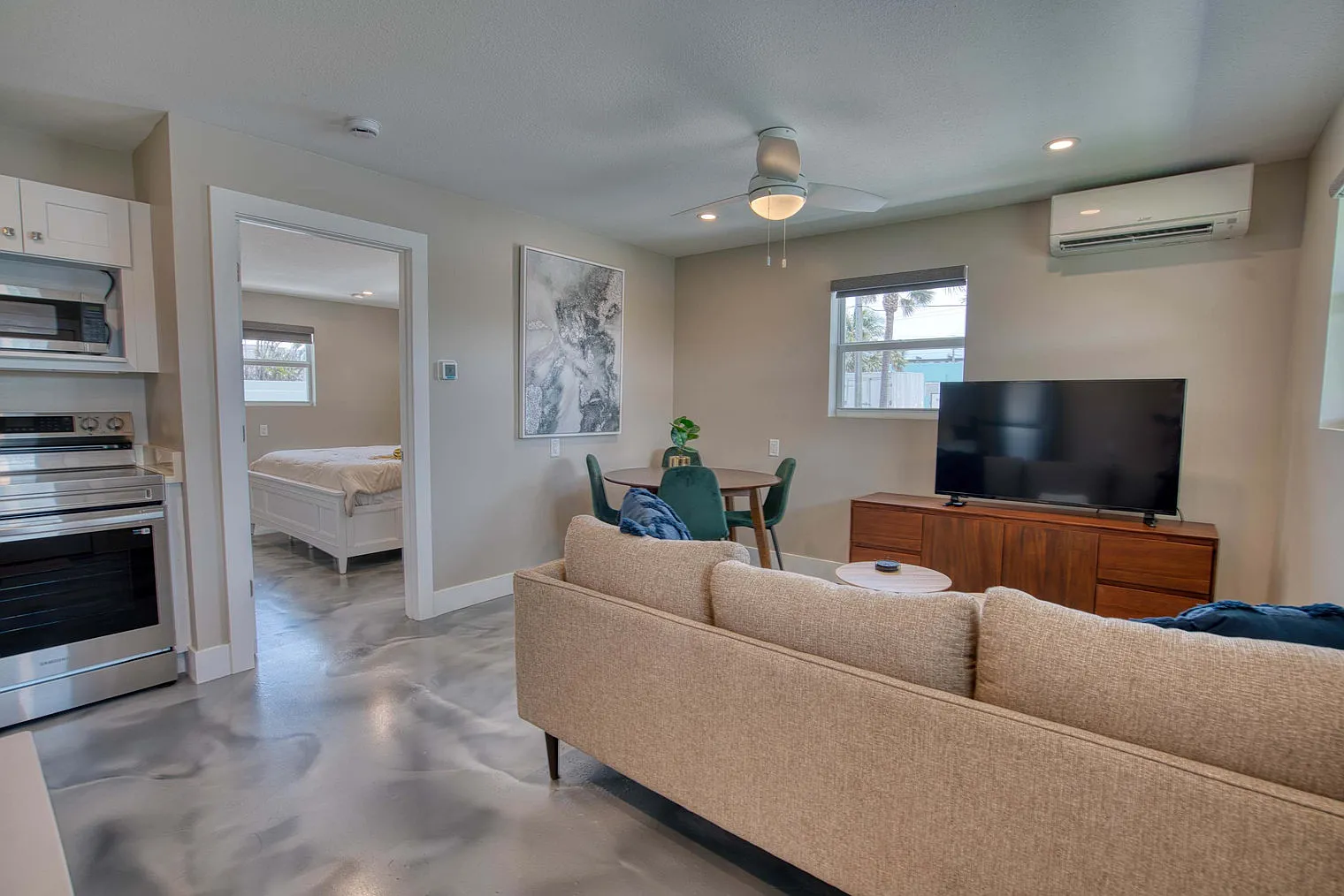 1 bed, 1.0 bath, $6,875 — Photo 3