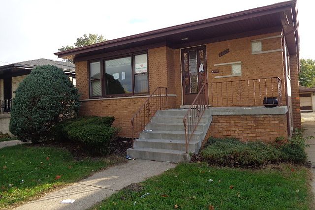 1st image of 14421 S Bensley Ave