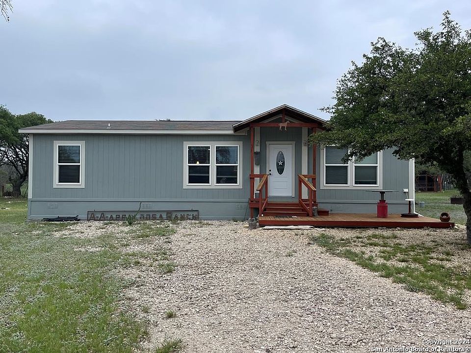 1st image of 350 Spanish Oak Trail