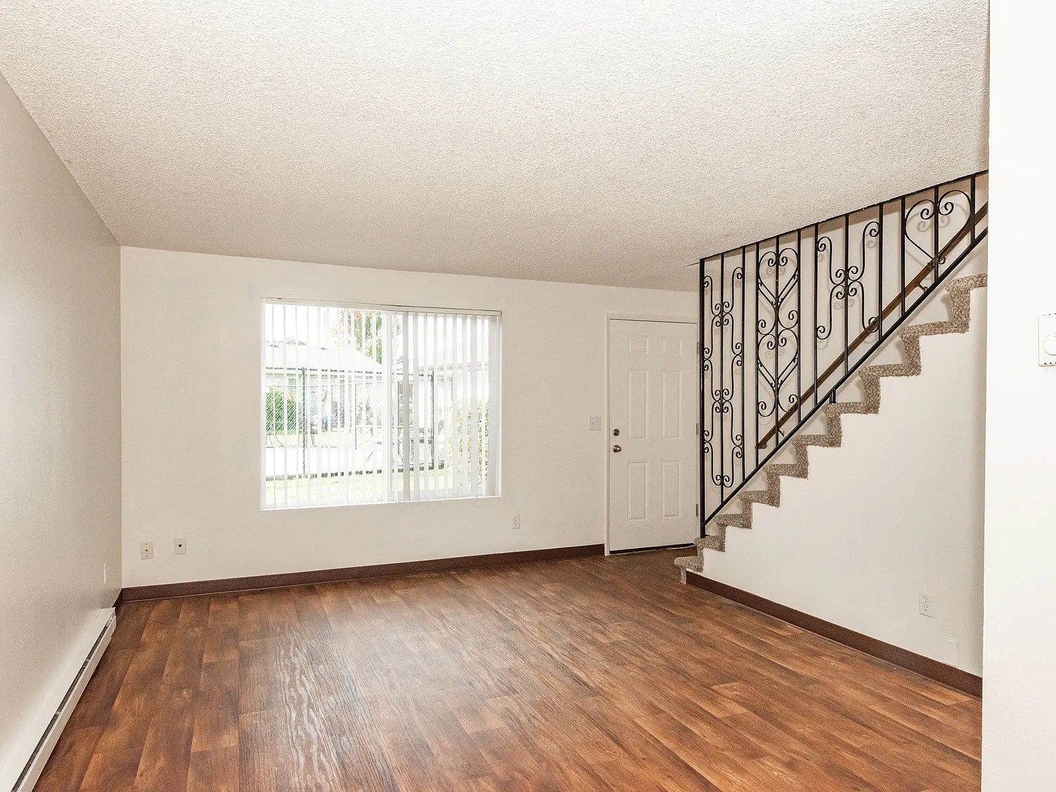Cinnamon Square Apartments — Photo 3