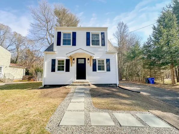 105 Wells Road, East Windsor, CT 06088