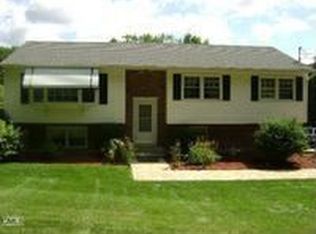 125 Briar Ridge Rd, Danbury, CT 06810