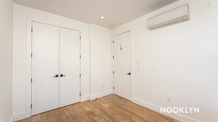 Rented by Nooklyn NYC LLC | media 55