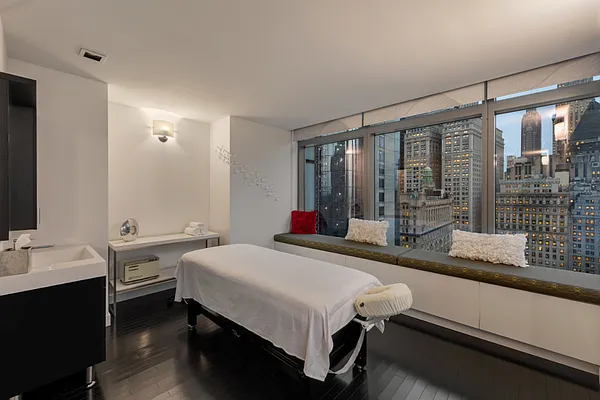 Rented by Compass | media 15