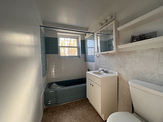 2nd image of 556 Logan Ave #3