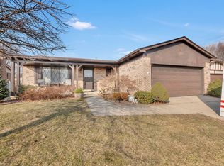 15493 Dominic St, Clinton Township, MI 48038