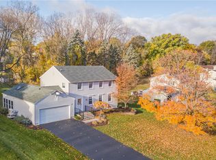 61 S Ridge Trl, Fairport, NY 14450