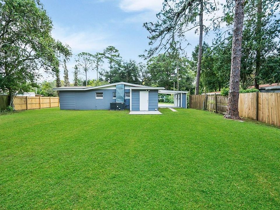 1st image of 2926 W Brackridge Blvd