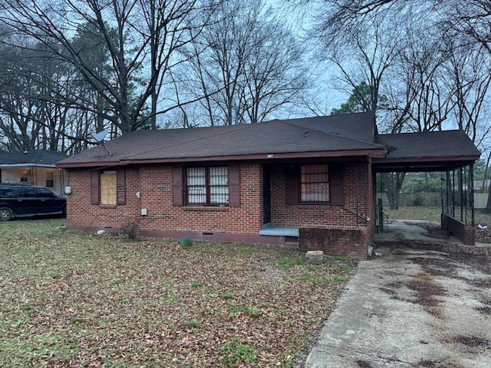 1st image of 1758 Victoria Ave