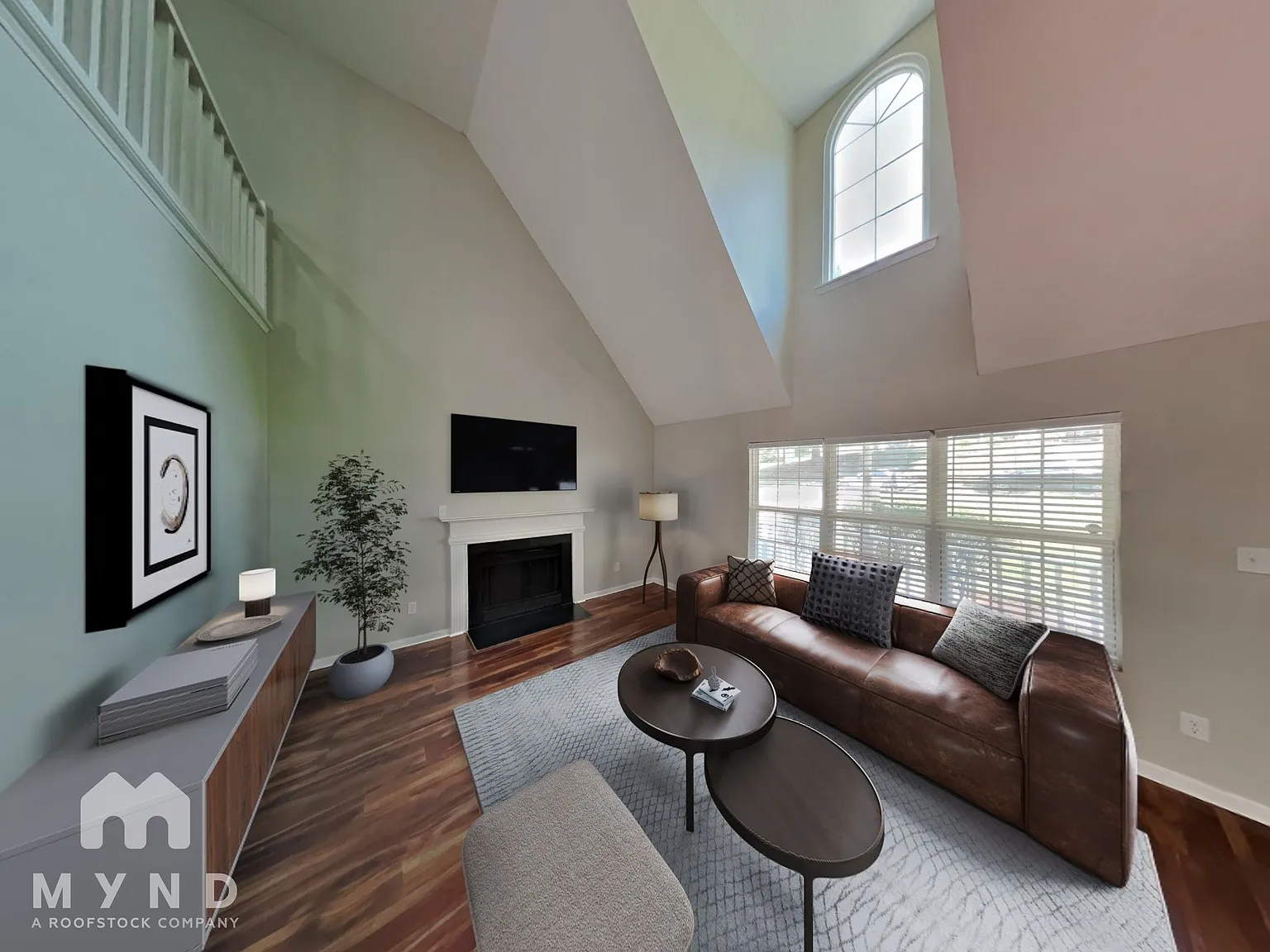 3 bed, 2.0 bath, 1321 sqft, $1,799 — Photo 2