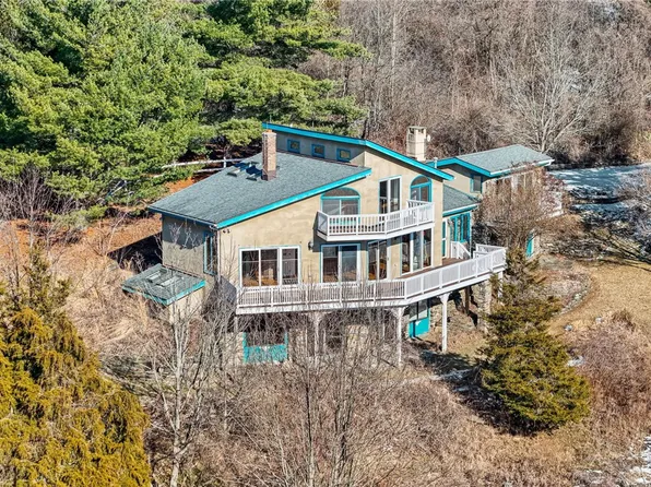 5 Fiddlers Grn, Lansing, NY 14882