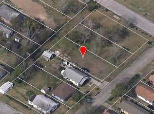 15th St, Pt Arthur, TX 77640