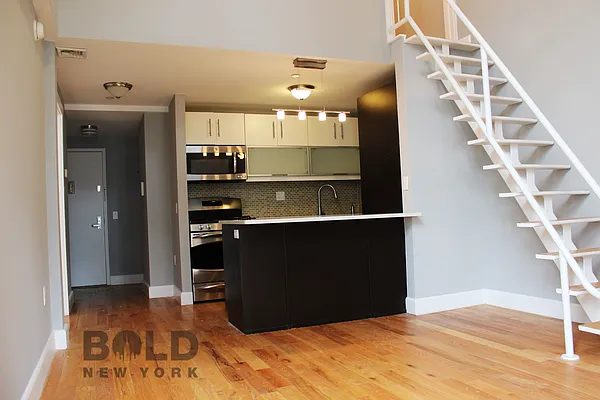 Rented by Bold New York | media 50