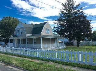 170-00 Colombo Ave, Copiague, NY 11726