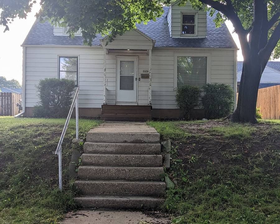 2nd image of 2424 S 66th St