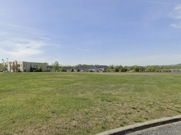  Hunter Station Way, Sellersburg, IN 47172