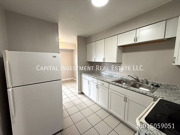 5th image of 2531 S Parkcrest Dr #1