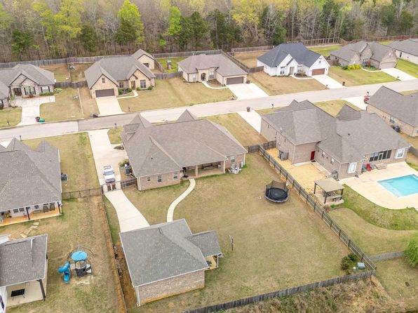 153 Belle Meade Dr, Saltillo, MS 38866